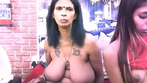 sexyva4u2luv online show from 11.14.25