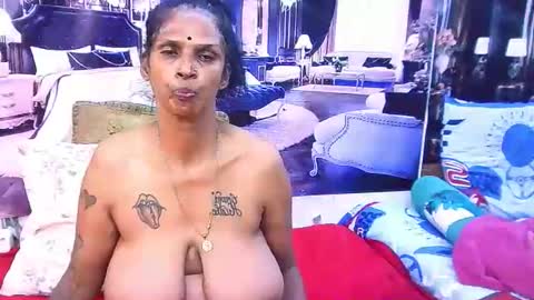 sexyva4u2luv online show from 02.05.26