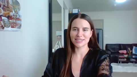 Snapshot of sexyviolettcat chatting on 02.26.26 Victory online show from 02.26.26