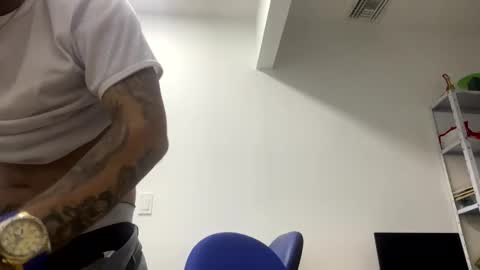 sexywhite_col online show from 11.06.25