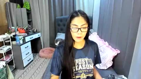 Xenaaa online show from 12.20.25