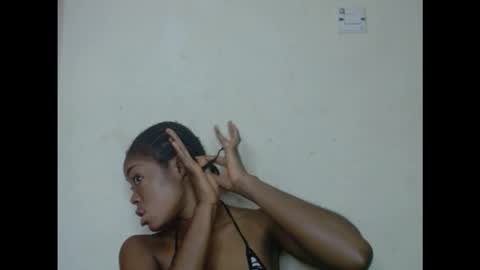 Snapshot of sexyxmilfx chatting on 09.15.25 sexyxmilfx online show from 09.15.25