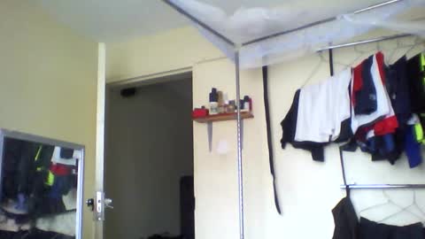 Mel online show from 11.18.25