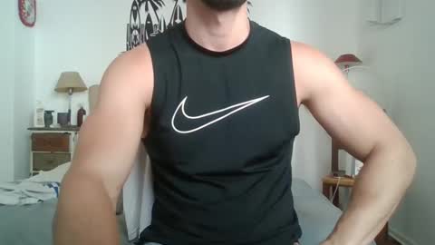 Snapshot of sexyyphilip chatting on 01.02.25 sexyyphilip online show from 01.02.25