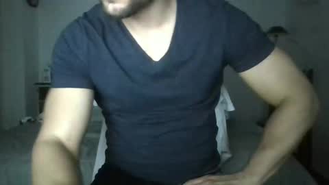 Snapshot of sexyyphilip chatting on 01.14.25 sexyyphilip online show from 01.14.25