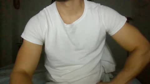 Snapshot of sexyyphilip chatting on 01.25.25 sexyyphilip online show from 01.25.25