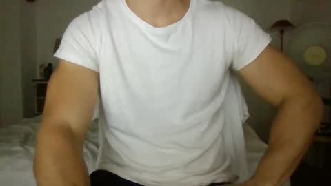 Snapshot of sexyyphilip chatting on 02.12.25 sexyyphilip online show from 02.12.25