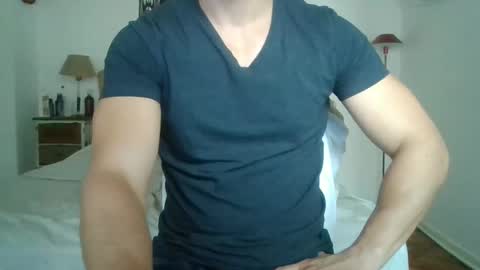 Snapshot of sexyyphilip chatting on 02.23.25 sexyyphilip online show from 02.23.25