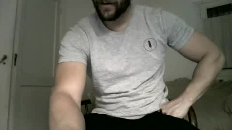 Snapshot of sexyyphilip chatting on 09.18.25 sexyyphilip online show from 09.18.25