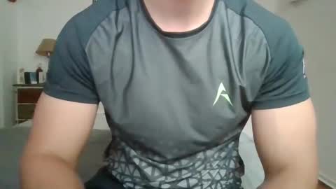 Snapshot of sexyyphilip chatting on 10.17.25 sexyyphilip online show from 10.17.25
