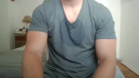 Snapshot of sexyyphilip chatting on 10.20.25 sexyyphilip online show from 10.20.25