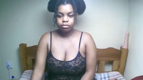 Snapshot of sexyyred_ chatting on 04.30.26 sexyyred_ online show from 04.30.26
