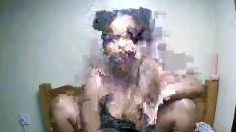 Snapshot of sexyyred_ chatting on 05.13.26 sexyyred_ online show from 05.13.26