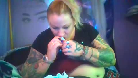 SexyZannaRose69 online show from 10.21.25