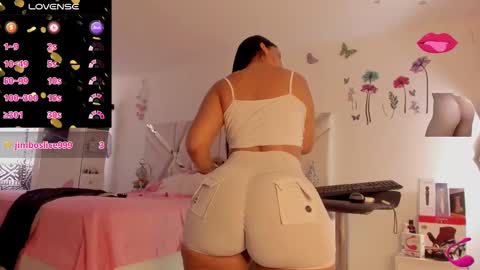 Snapshot of sexyzoe_69 chatting on 02.26.25 Alexa online show from 02.26.25