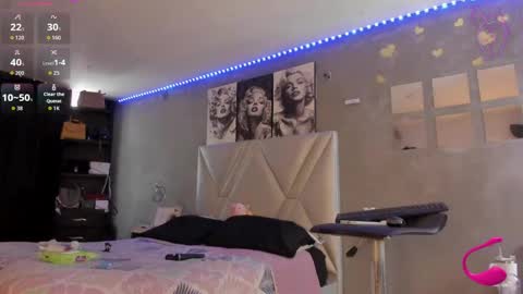 Snapshot of sexyzoe_69 chatting on 05.16.26 Alexa online show from 05.16.26