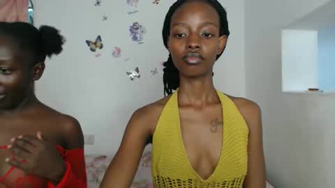 Snapshot of sexyzuriel chatting on 04.20.26 sexyzuriel online show from 04.20.26