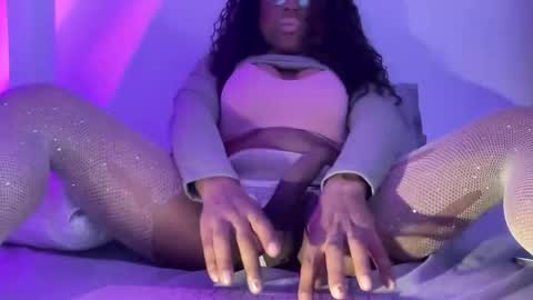 sf_bella online show from 03.17.26