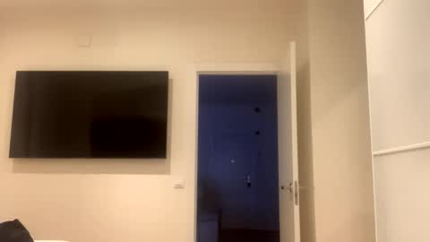 Snapshot of sguyxxxx chatting on 10.05.25 sguyxxxx online show from 10.05.25