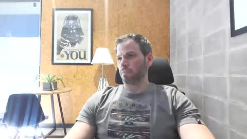 Snapshot of shad0w_hunter chatting on 01.06.25 shad0w_hunter online show from 01.06.25