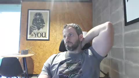 Snapshot of shad0w_hunter chatting on 02.26.25 shad0w_hunter online show from 02.26.25