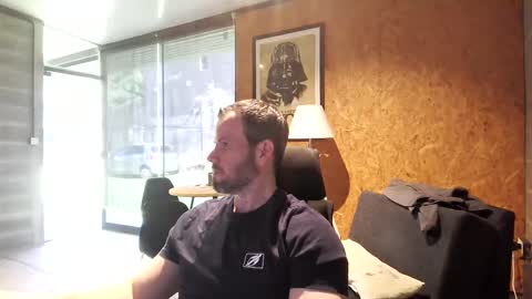 Snapshot of shad0w_hunter chatting on 09.10.25 shad0w_hunter online show from 09.10.25