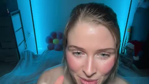 shadebabe online show from 12.20.25