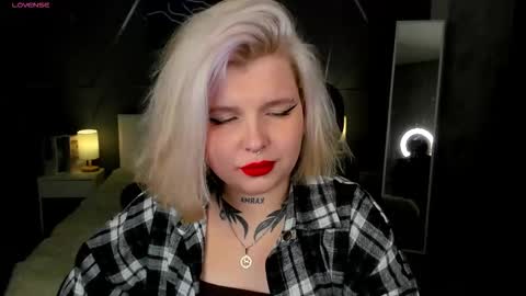 Lana online show from 11.08.25