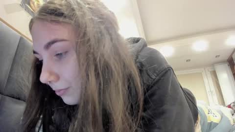 Snapshot of shadow_raffi chatting on 12.02.24 shadow_raffi online show from 12.02.24