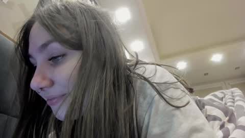 Snapshot of shadow_raffi chatting on 01.14.25 shadow_raffi online show from 01.14.25