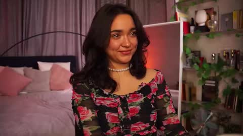 Snapshot of shadowlotus_ chatting on 11.05.25 Lily online show from 11.05.25