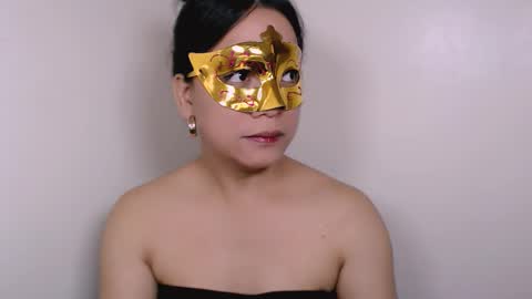 Snapshot of shadowseductress chatting on 02.03.26 shadowseductress online show from 02.03.26