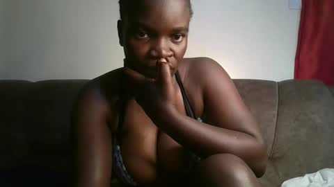 Snapshot of shadowsweet34 chatting on 03.05.26 val online show from 03.05.26