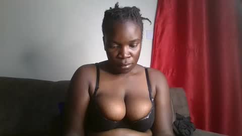 Snapshot of shadowsweet34 chatting on 03.16.26 val online show from 03.16.26