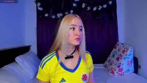 Snapshot of shairaclark_ chatting on 06.18.26 Shaira Clark online show from 06.18.26