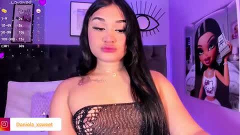 Snapshot of shairytovar chatting on 02.21.25 shairytovar online show from 02.21.25