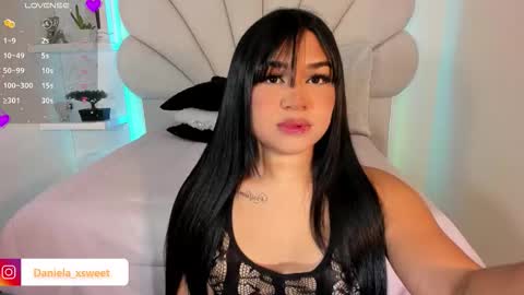 Snapshot of shairytovar chatting on 10.13.25 shairytovar online show from 10.13.25