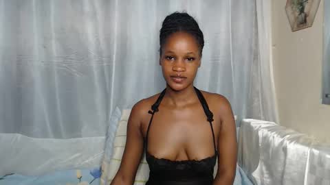 Snapshot of shaky396294 chatting on 10.06.25 shaky xxx online show from 10.06.25