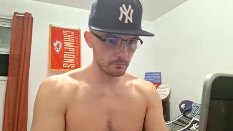 Snapshot of shalom77712327 chatting on 04.15.26 shalom77712327 online show from 04.15.26