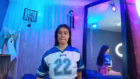 shalyn_lux online show from 10.15.25