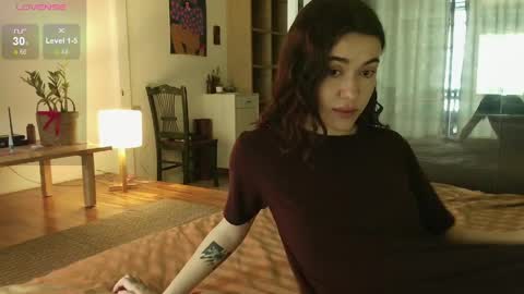Snapshot of shamahasla chatting on 05.13.26 Sade online show from 05.13.26