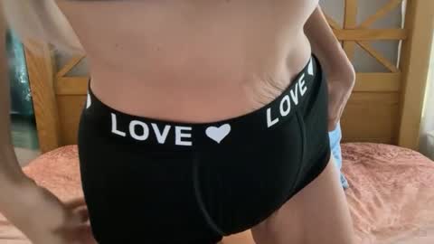 Shaman Woman online show from 01.05.26