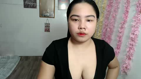 Snapshot of shamcysupsup chatting on 02.01.25 Shamcy online show from 02.01.25