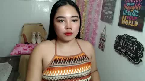 Snapshot of shamcysupsup chatting on 02.14.25 Shamcy online show from 02.14.25