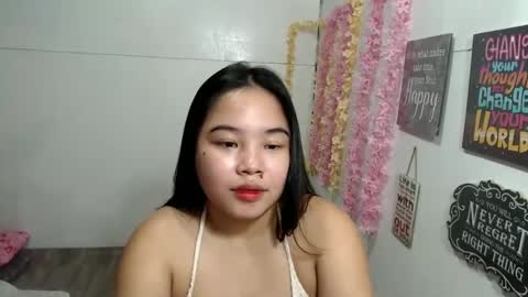 Snapshot of shamcysupsup chatting on 02.20.25 Shamcy online show from 02.20.25