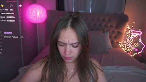Snapshot of shame_lesss chatting on 02.08.25 Lessi online show from 02.08.25