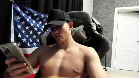 Snapshot of shameless_di chatting on 02.11.26 shameless di online show from 02.11.26