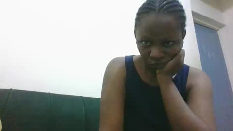 Snapshot of shammy_yummy chatting on 11.17.25 shammy_yummy online show from 11.17.25