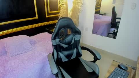 Shanel online show from 04.05.26