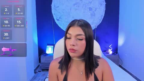 Snapshot of shaniadaniels chatting on 10.01.25 ShaniaDaniels online show from 10.01.25